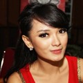 Zaskia Saat Jumpa Pers Nagaswara Music Awards 2012